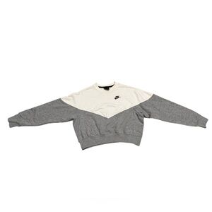 Nike Crop Sweatshirt